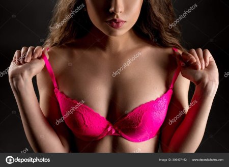 Девушек в нижнем белье