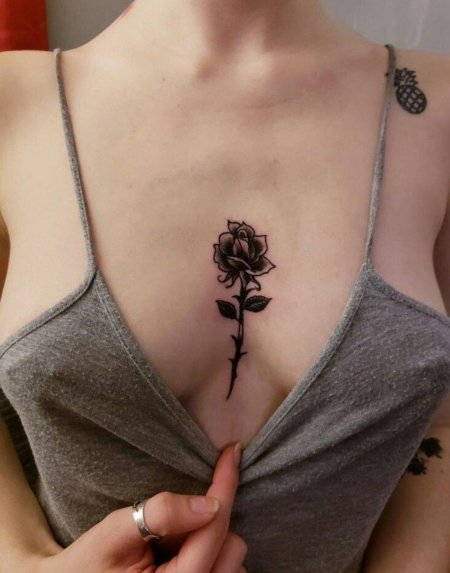 Тату женские ниже груди