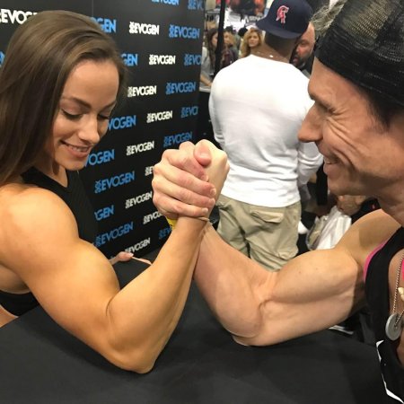 Диана албегова армрестлинг