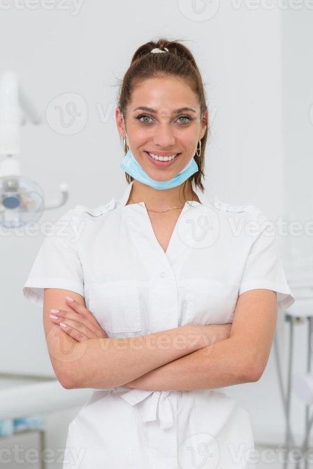 Девушка стоматолог