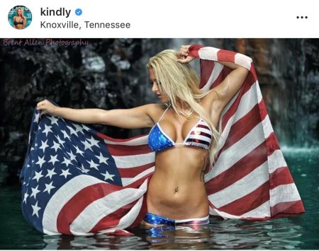 Голая американская девушка