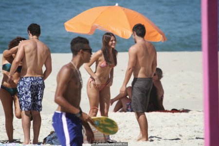 Бруна маркезини голая