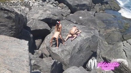 Секс на диком пляже