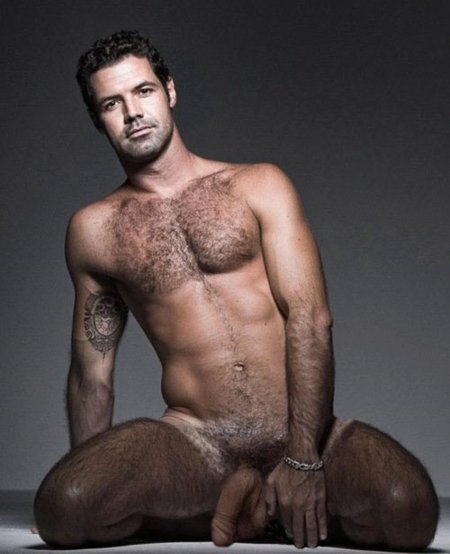 Красивые голые волосатые парни