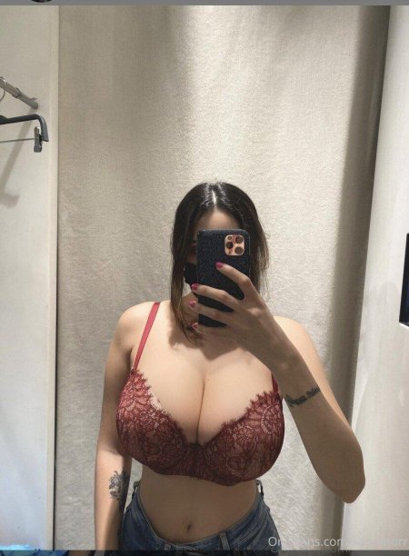 Sannatorr sanna meira голые сиськи