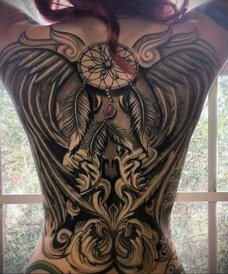 Тату на спине женские