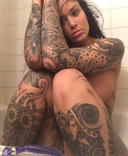 Тату-модель karmabirdfly