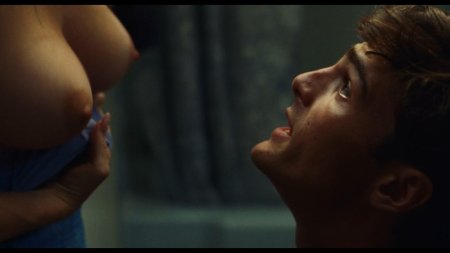 Сидни Суини эйфория грудь