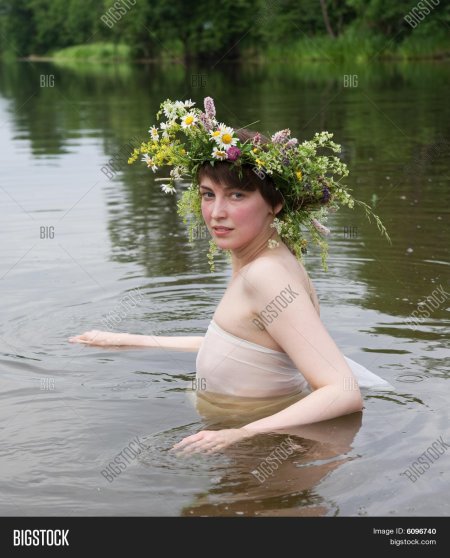 Утреннее купание в речке