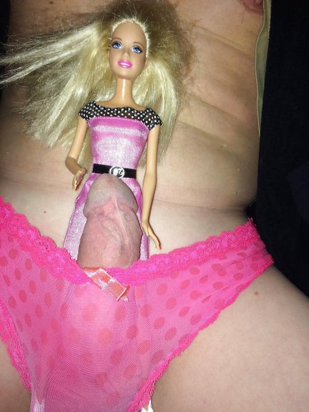 Игрушечная кукла с вагиной