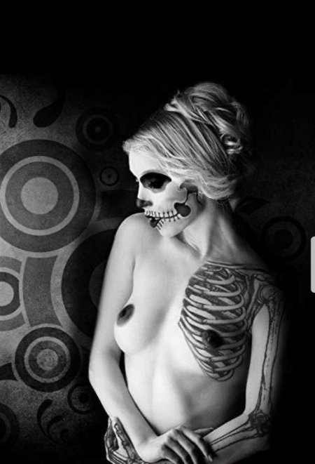 Красивые женщины зомби голые