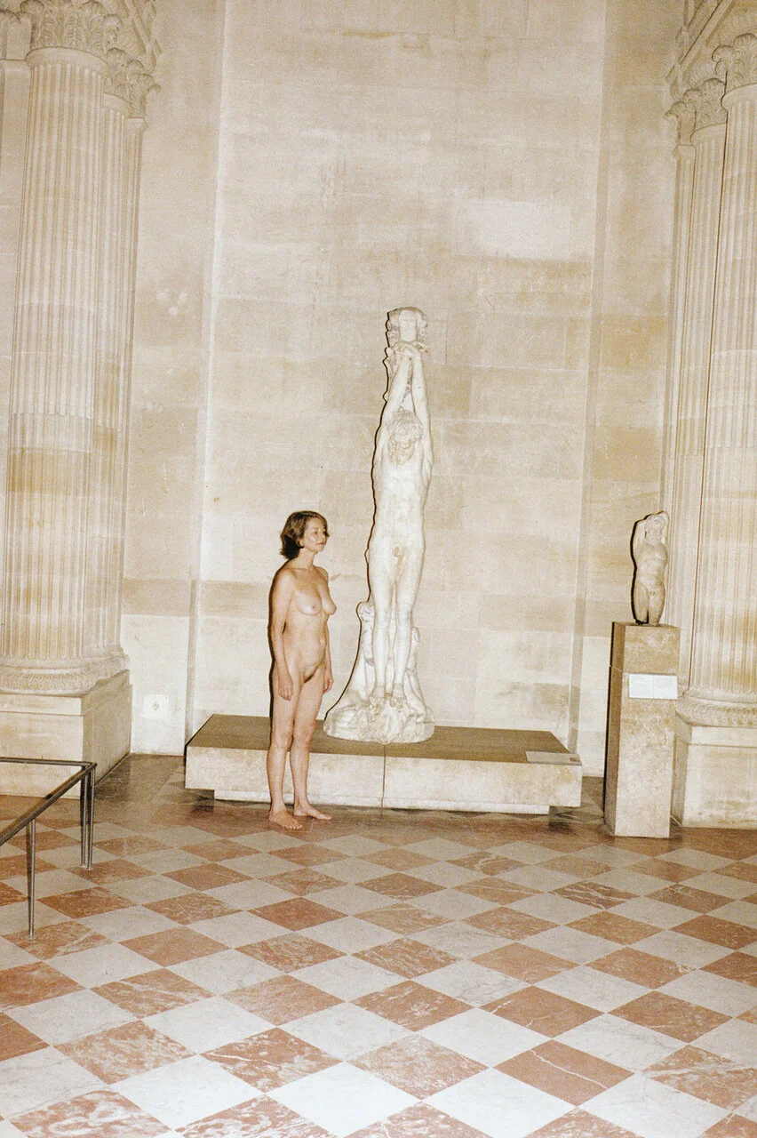 Шарлотта Рэмплинг топлесс