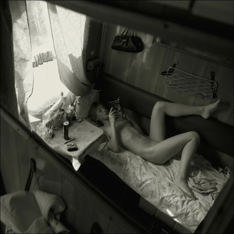 Голенькие девушки в поезде