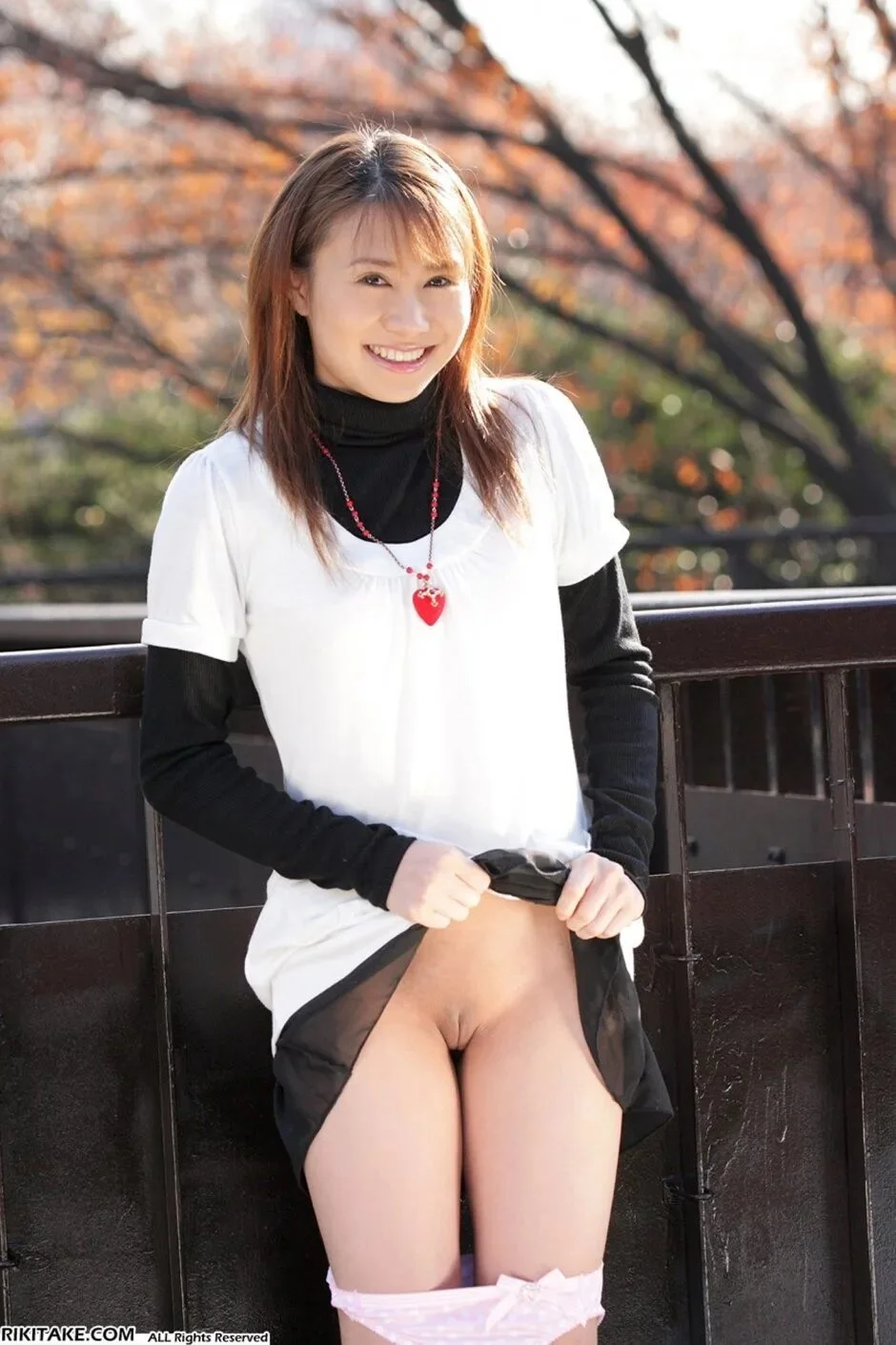 Японские девушки без трусиков