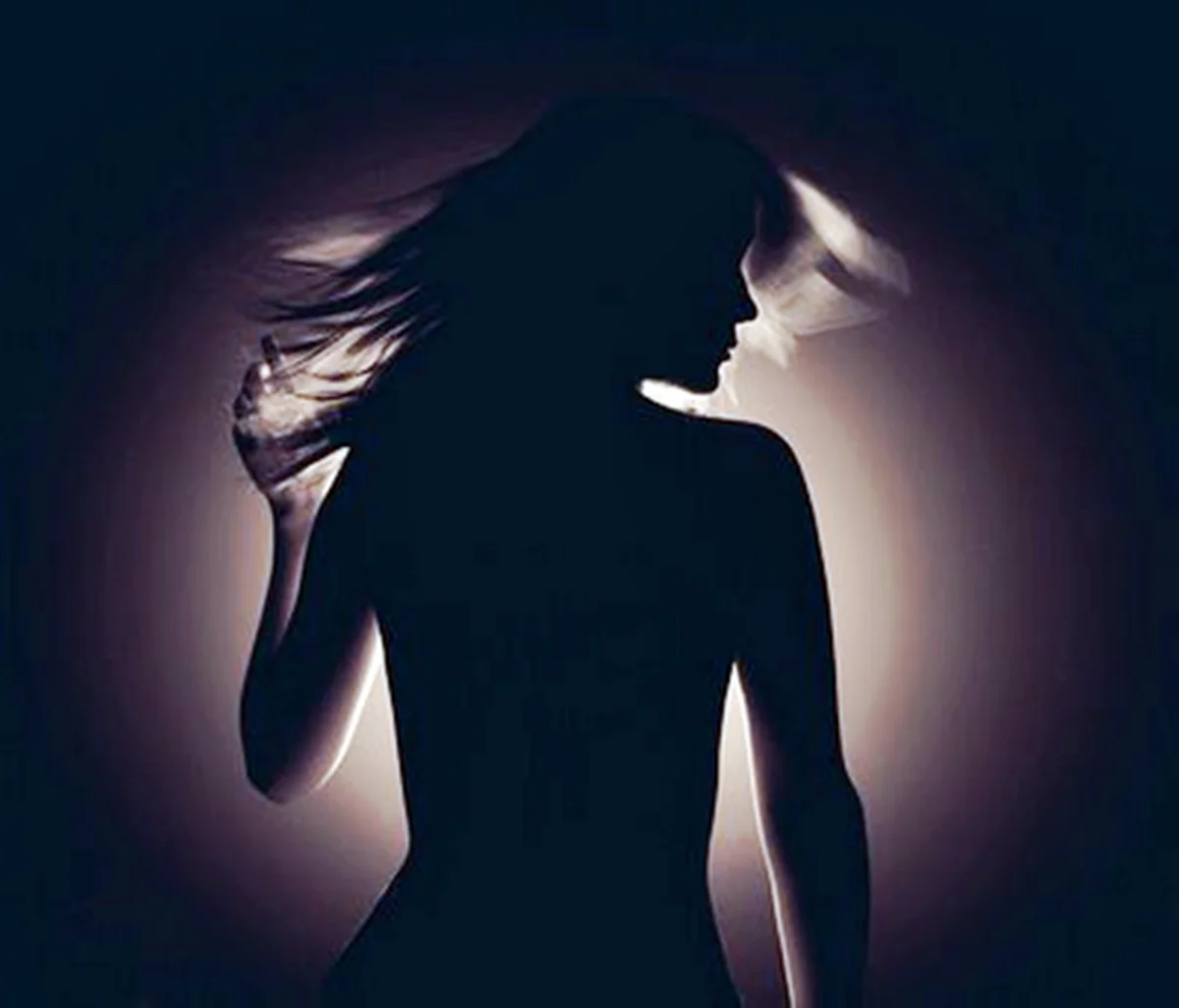 Тень девушки