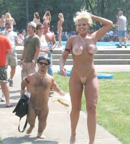 Прикольные голые тетки