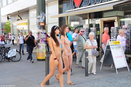 Мир где все ходят голыми