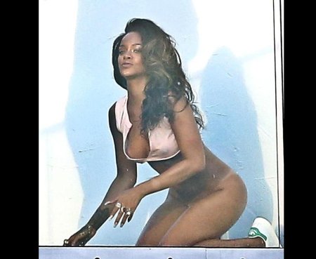 Робин Рианна Фенти голая