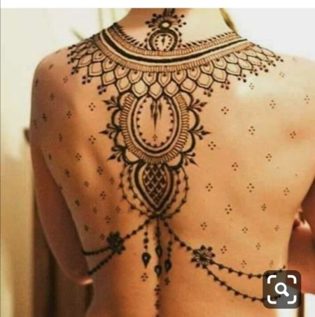 Тату хной на спине