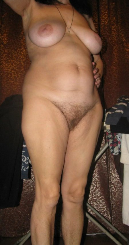 Голые теща без трусов