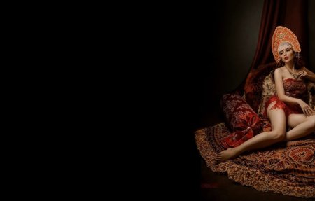 Эрик Бурханаев кокошник