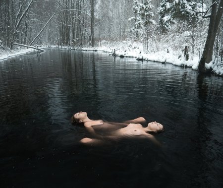 Купание голыми
