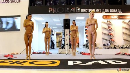 Евросеть голый конкурс