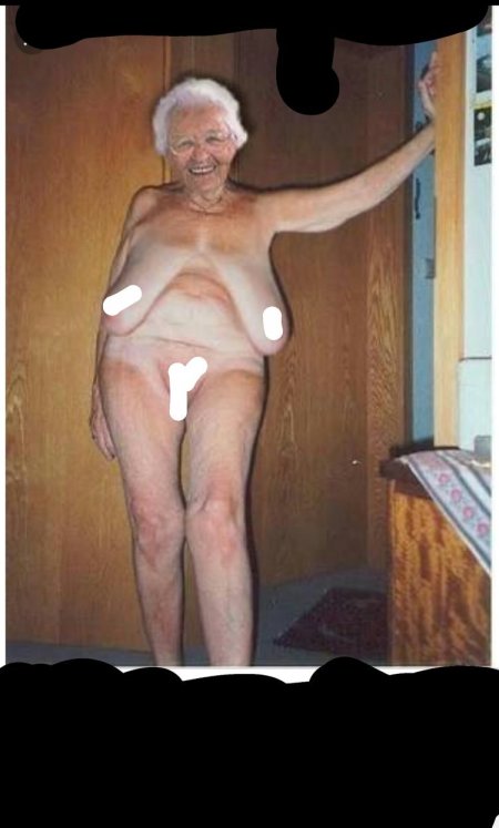 Очень старые голые старухи