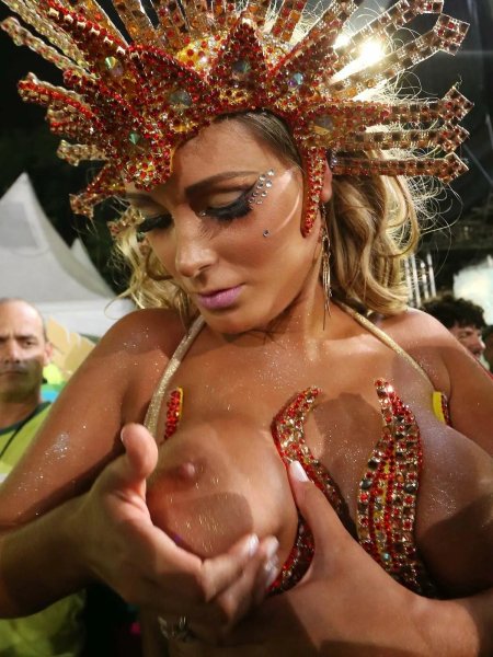 Голые бразильянки Brazilian Carnival 2020
