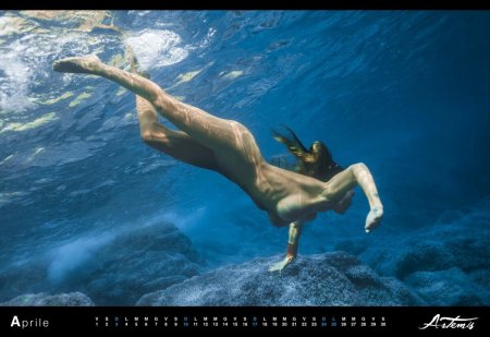 Голая ныряльщица Наталья Авсеенко