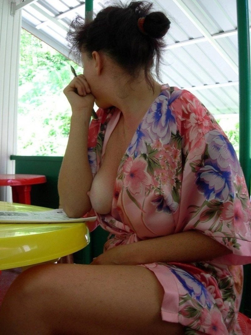 Грудь в халате