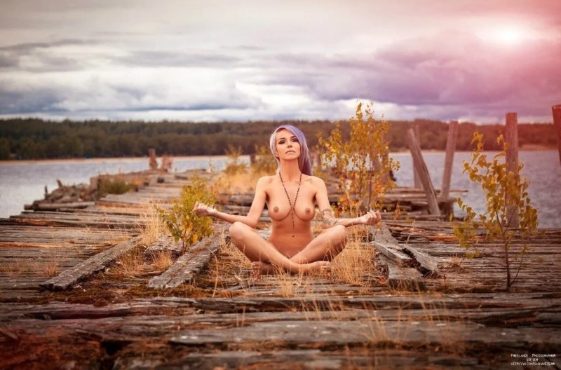 Голые женщины из Карелии