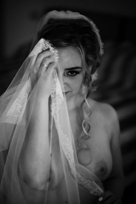 Невесты ню из соцсетей