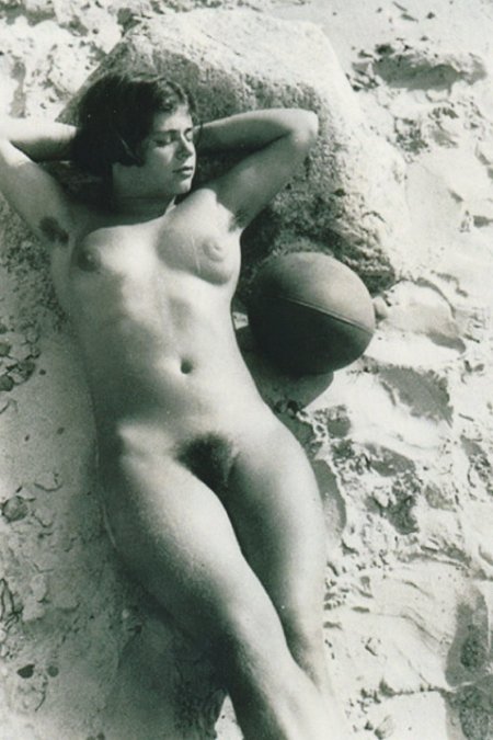 Третий Рейх женщины ню