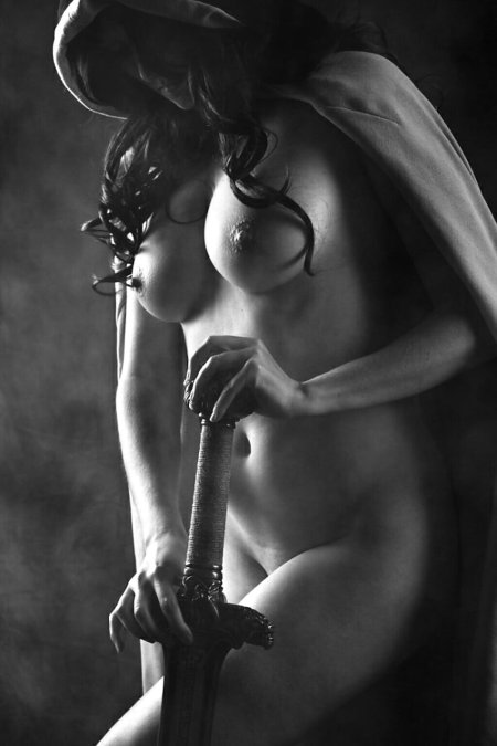 Красивые эротические женщины