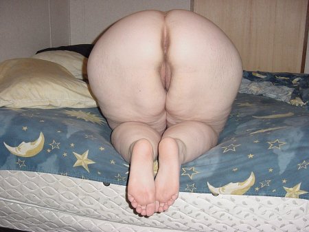 Голые задницы старушек