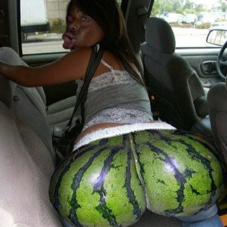 Автомобильные попки в джинсах