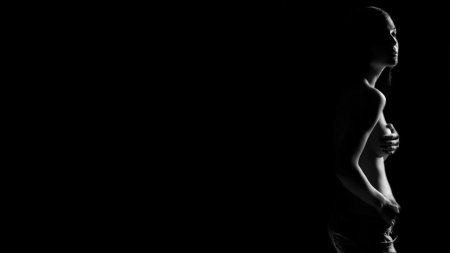 Фотосессия на темном фоне