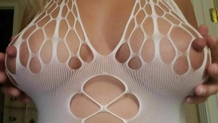 Большие соски в сеточку