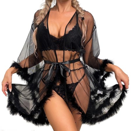 Пеньюар с перьями