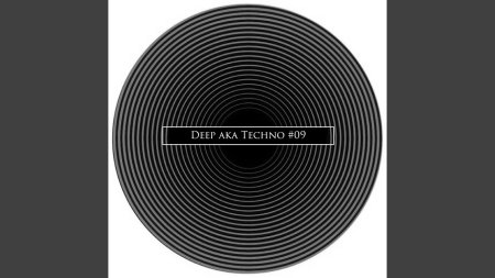 Девушка с красными губами ню