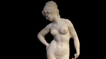 Античные статуи Афродита