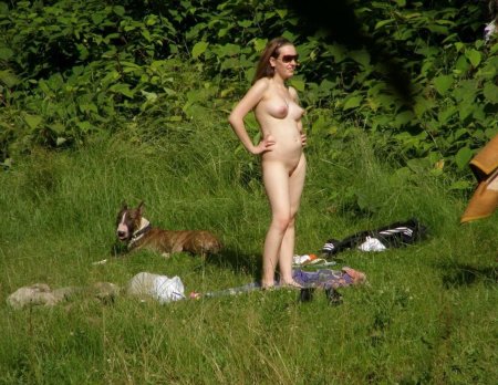 Голые бабы на природе подсмотренное