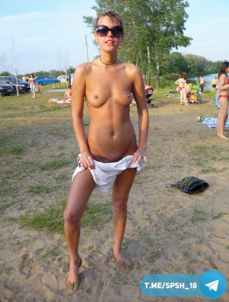 Девушки топлесс частное