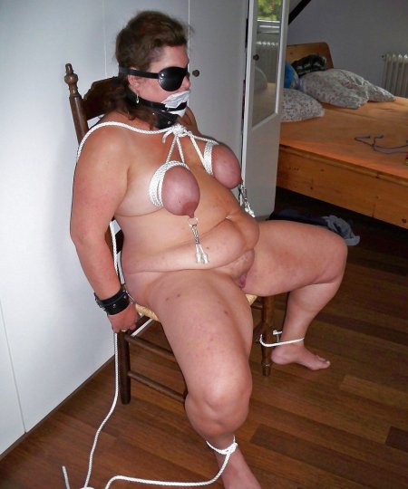 Связанные старухи бдсм