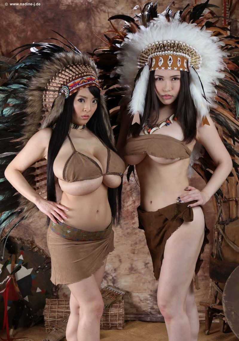 Хитоми Танака и Анри Окита индейцы