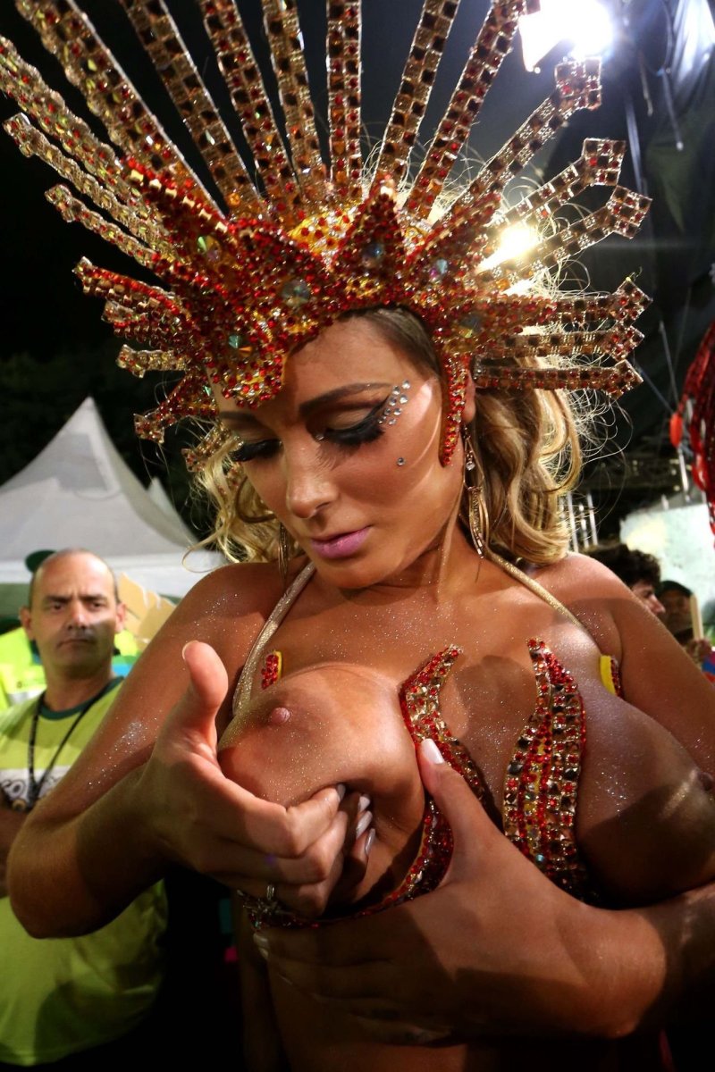Andressa urach carnival