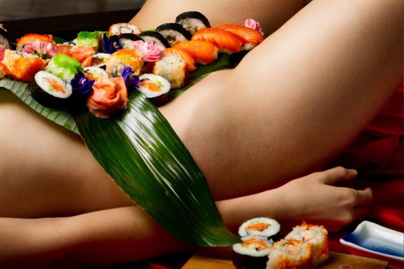 Nyotaimori в японии