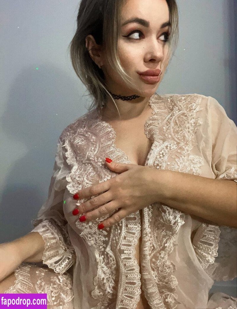 Анна костенко голая