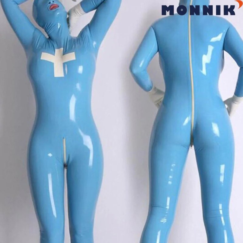 Женский латексный костюм